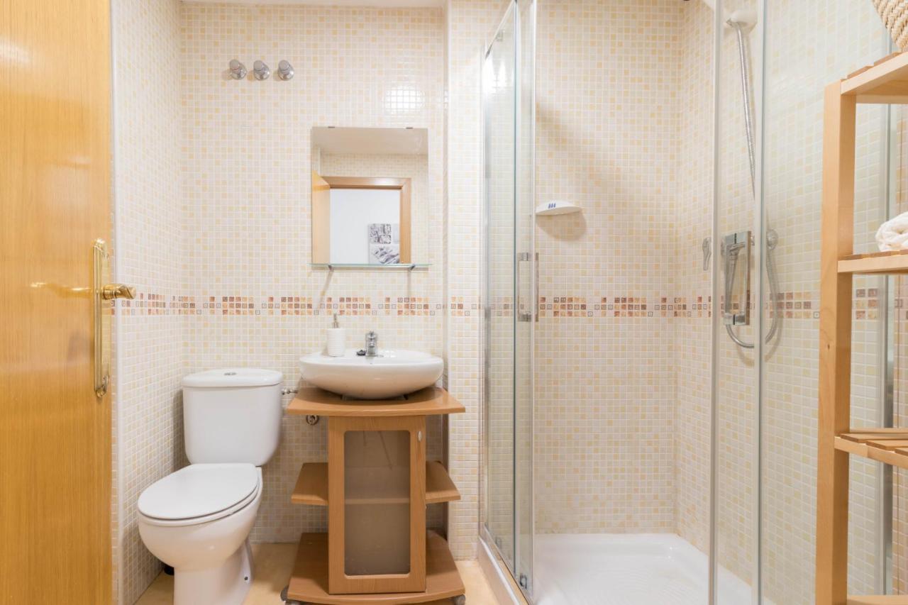 Apartamento céntrico en calle Mayor Alicante Esterno foto