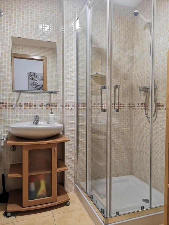 Apartamento céntrico en calle Mayor Alicante Esterno foto