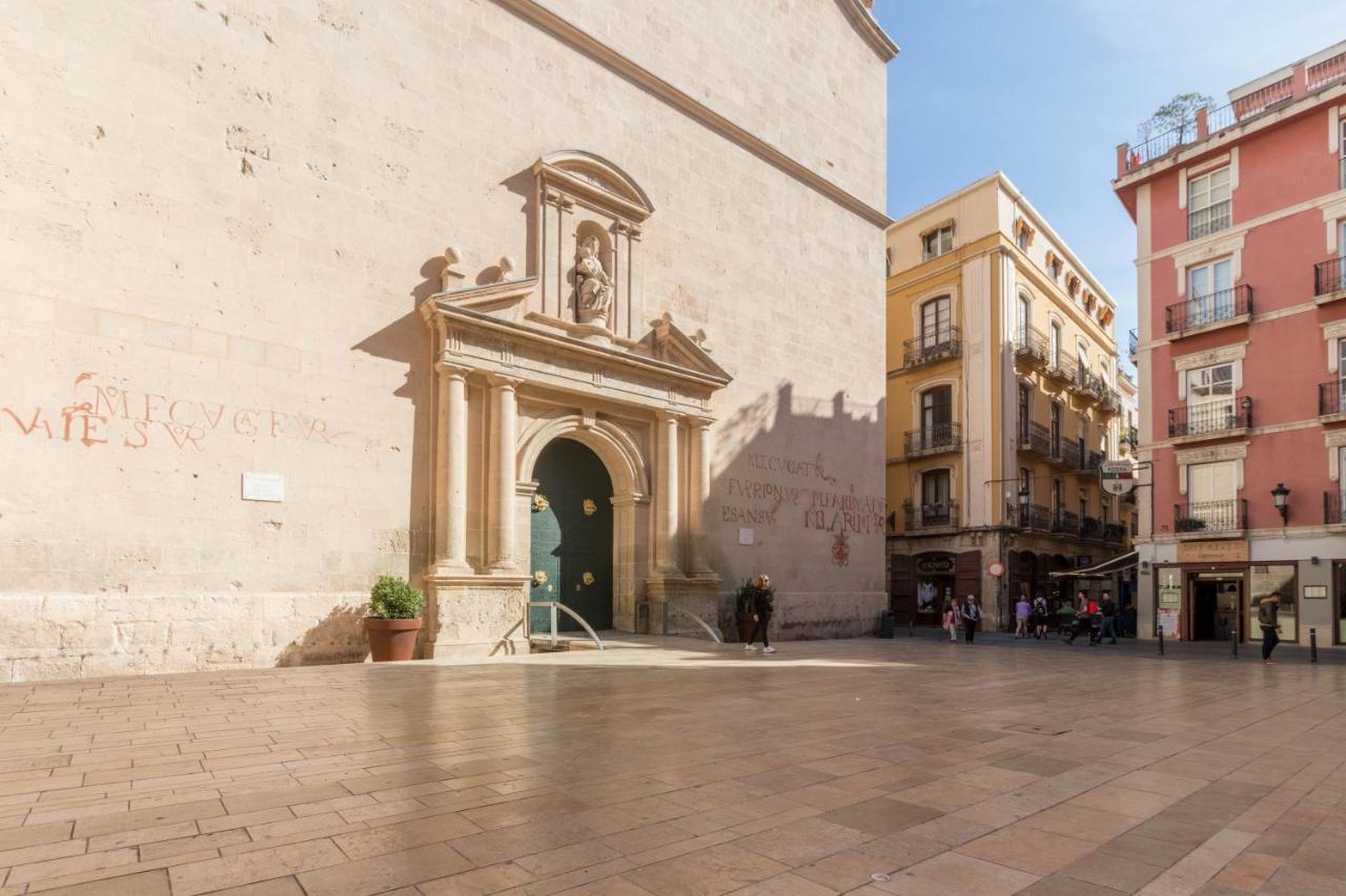 Apartamento céntrico en calle Mayor Alicante Esterno foto